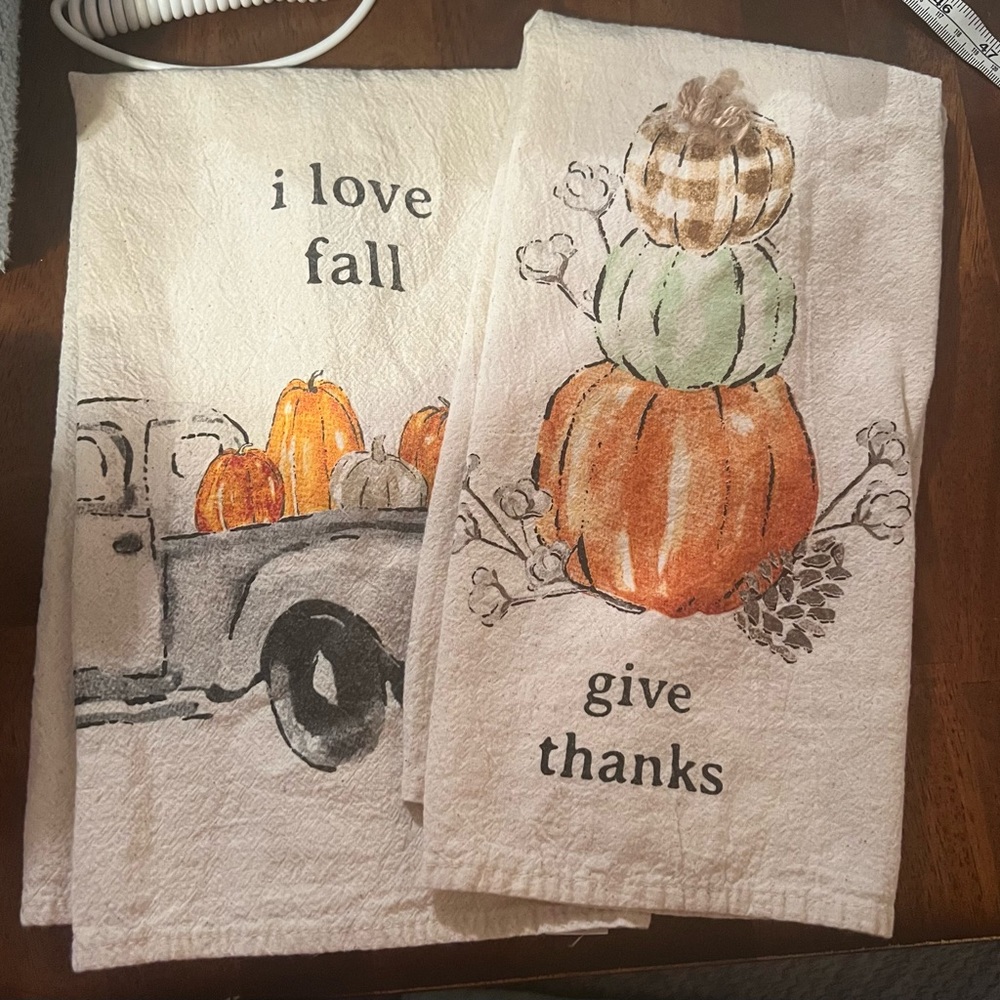 Mud Pie Fall Tea towel set, pumpkins, truck, cream